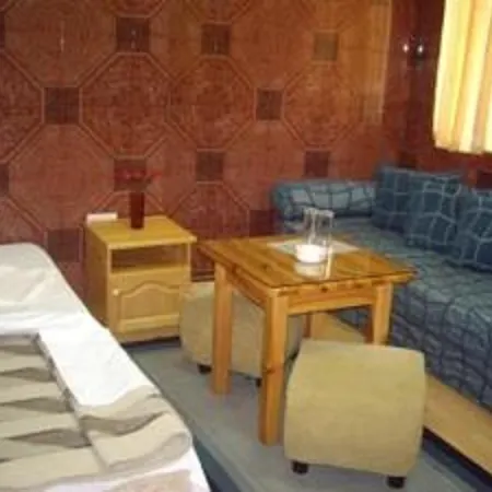 Shans 2 Hotel